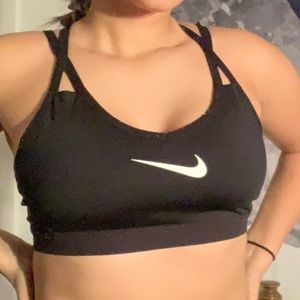 Black nike sports bra